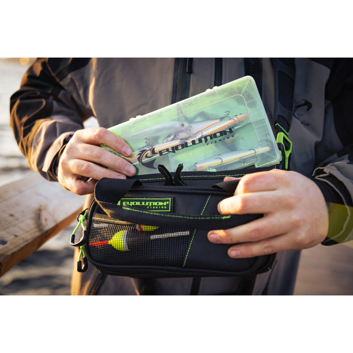 Horizontal 3500 Drift Series Tackle Bag - Green