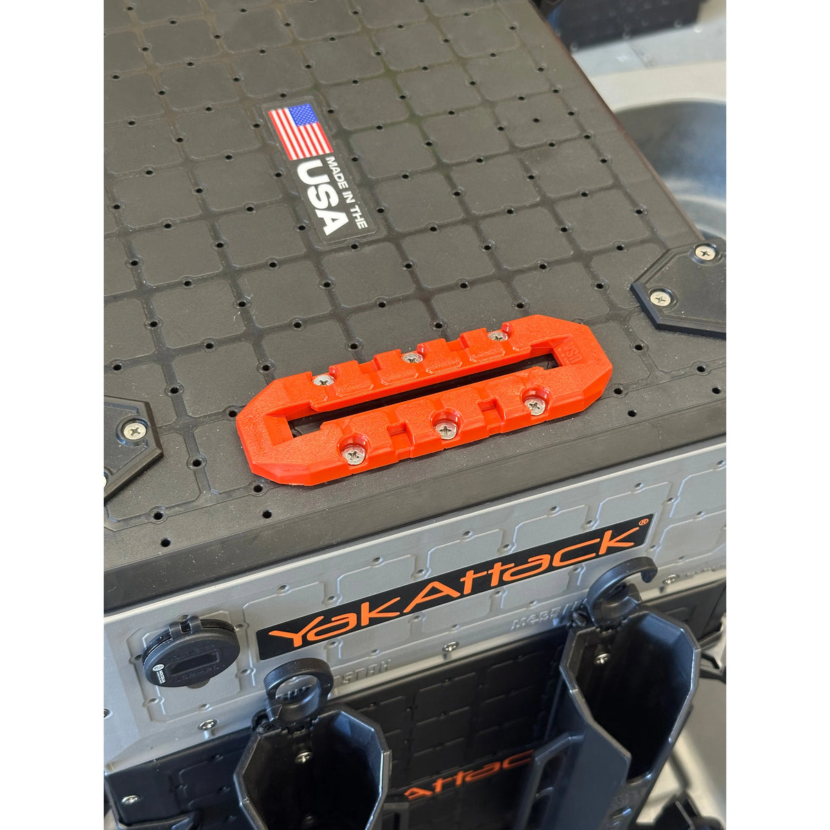 YakAttack GridLoc MightyMount XL 6”, Lava Orange