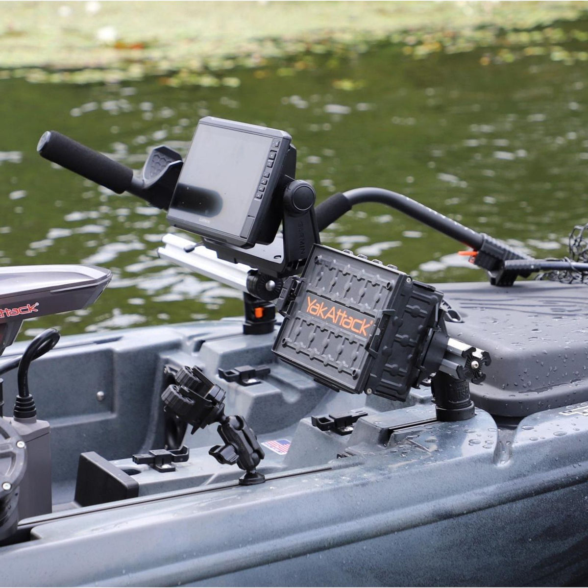 YakAttack Command Center CrossBar w/ Track Mounted LockNLoad™ System