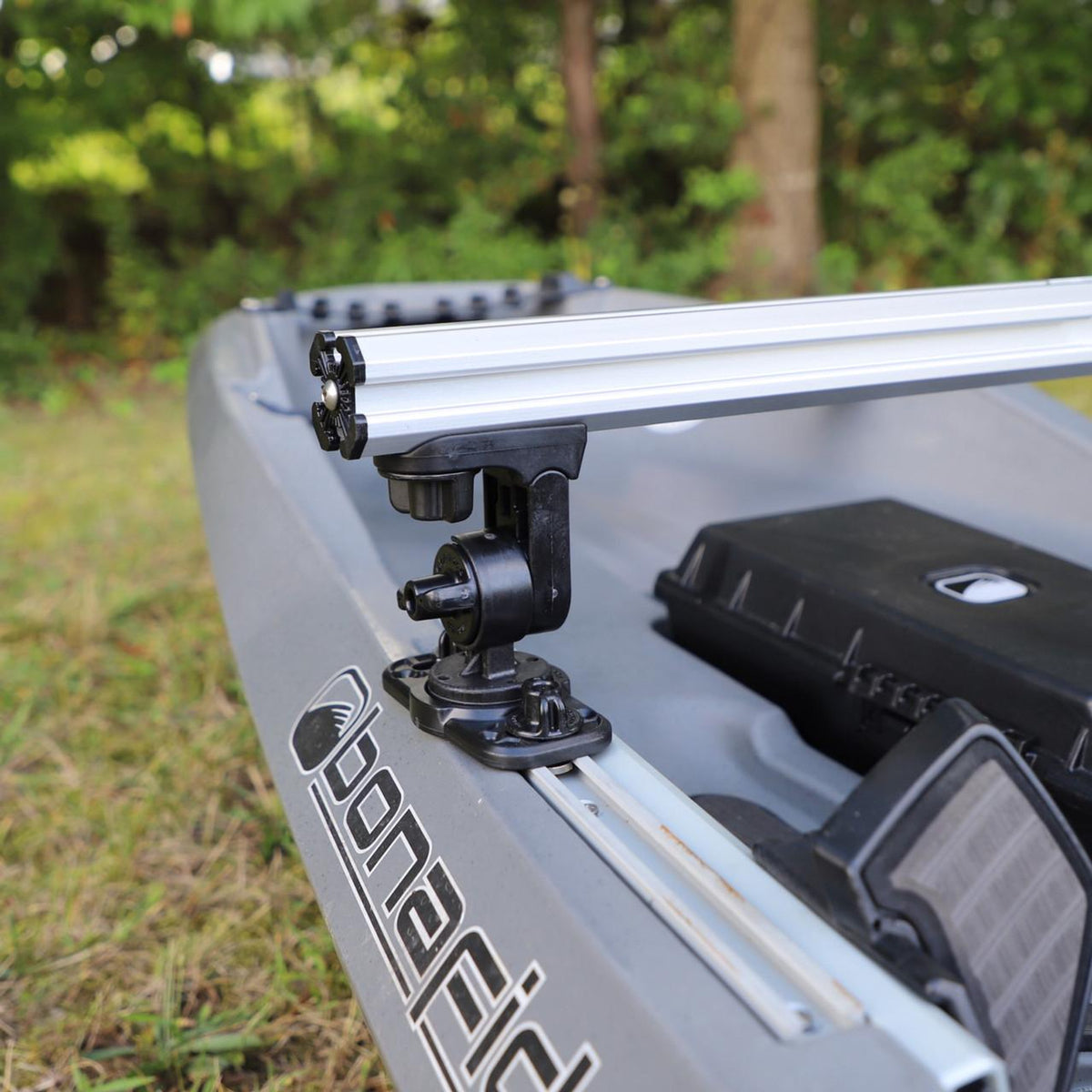 YakAttack Command Center CrossBar w/ Zero Play LockNLoad™ Track Base